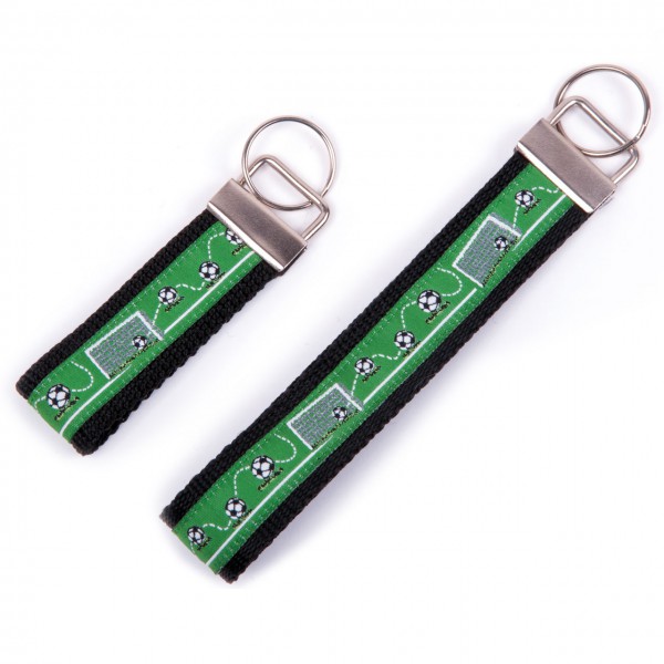 Schlüsselanhänger Gurtband schwarz Fußball grün